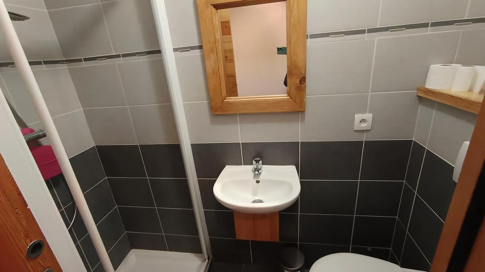 Appartement 3 Pieces Coin Montagne + Box - 3* - 8 Pers. - A 20M Des Pistes A Montgenevre - Fr-1-445-1 0*,  France