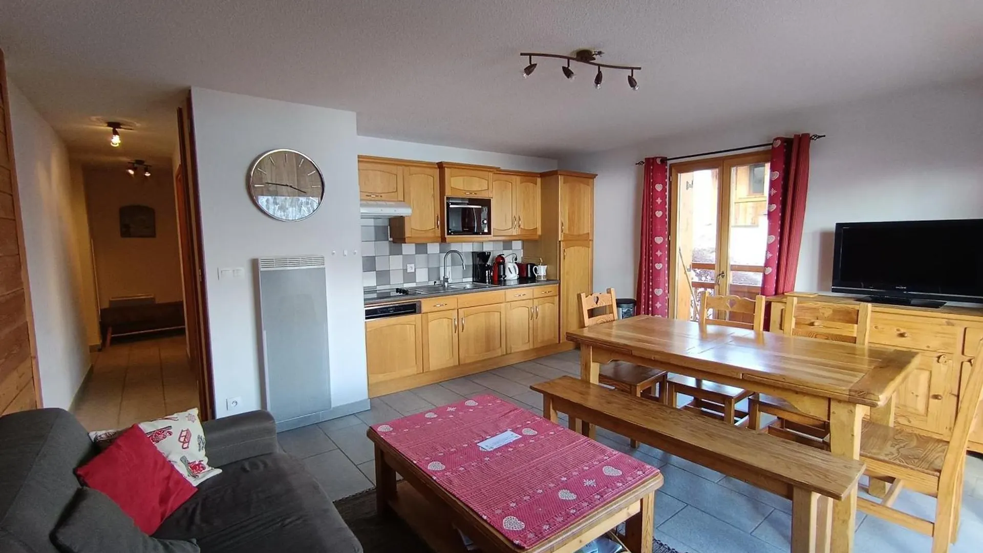 Appartement 3 Pieces Coin Montagne + Box - 3* - 8 Pers. - A 20M Des Pistes A Montgenevre - Fr-1-445-1 フランス